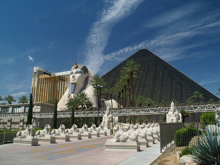 Luxor hotel and casino kid friendly